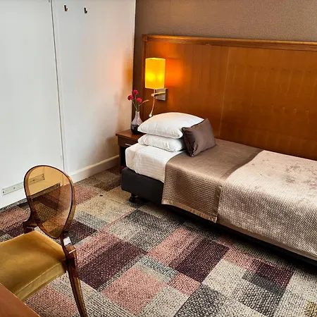 Hotel Amstelzicht 3*