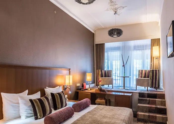 Amstelzicht Hotel 3*